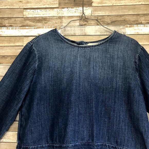 Cloth & Stone Frayed Hem Button Back Denim Top M - Picture 3 of 9